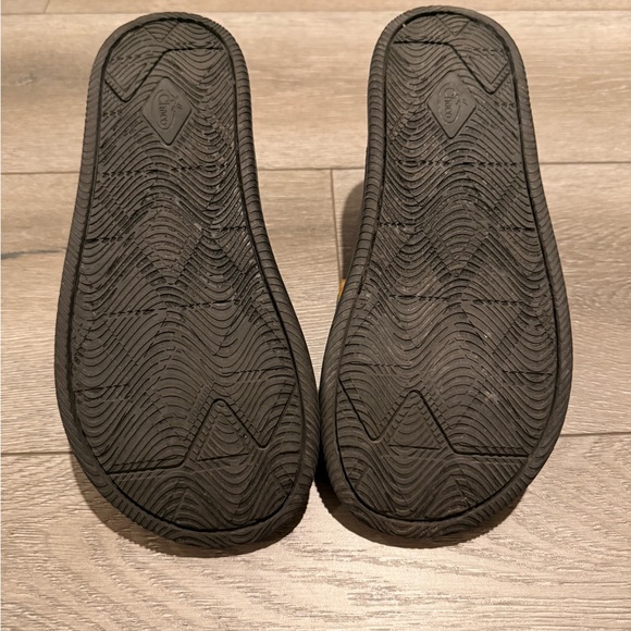 Chaco Multicolor Sandals - Picture 4 of 4